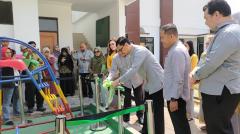 Ketua PN Bangkinang Kelas IB Resmikan Tempat Bermain Anak